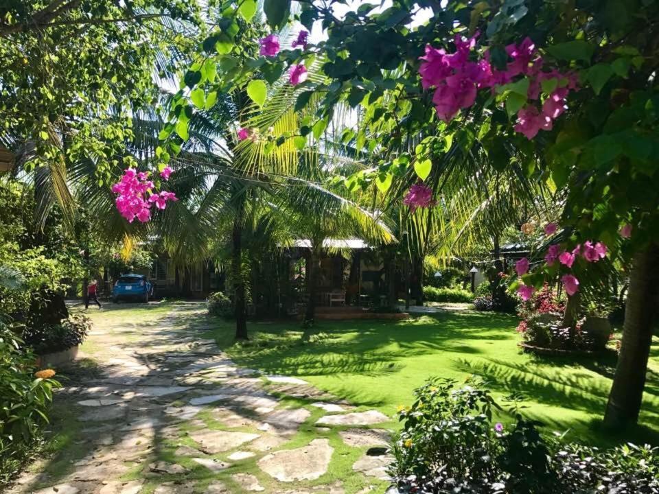 Lagi Farmstay Exterior photo
